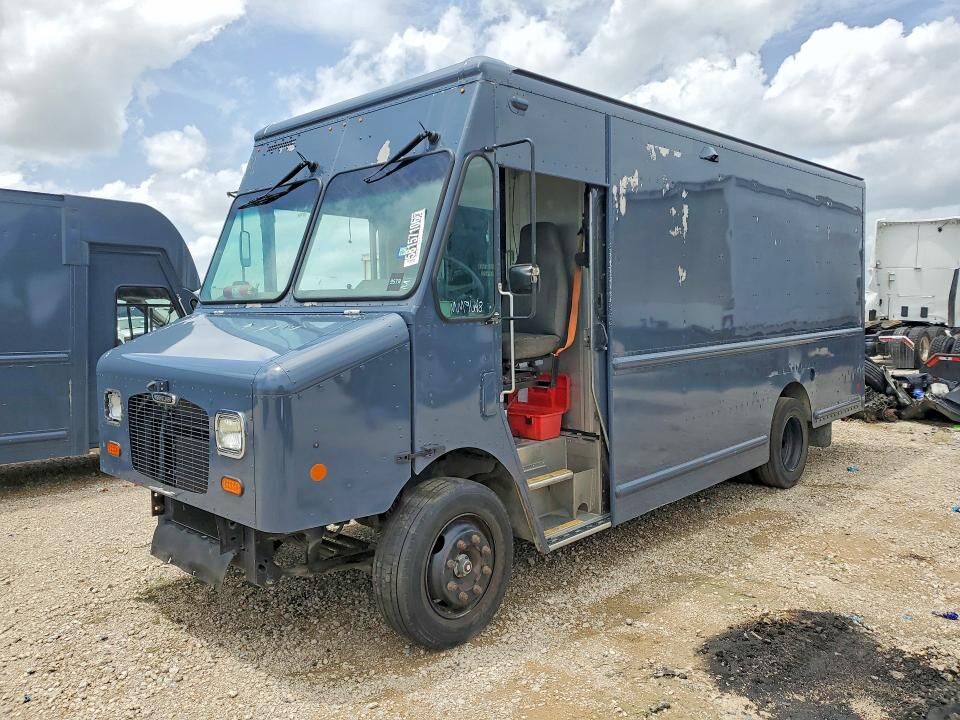 2021 FREIGHTLINER MT 45G Front Gasoline Engine Walk in Van Chassis