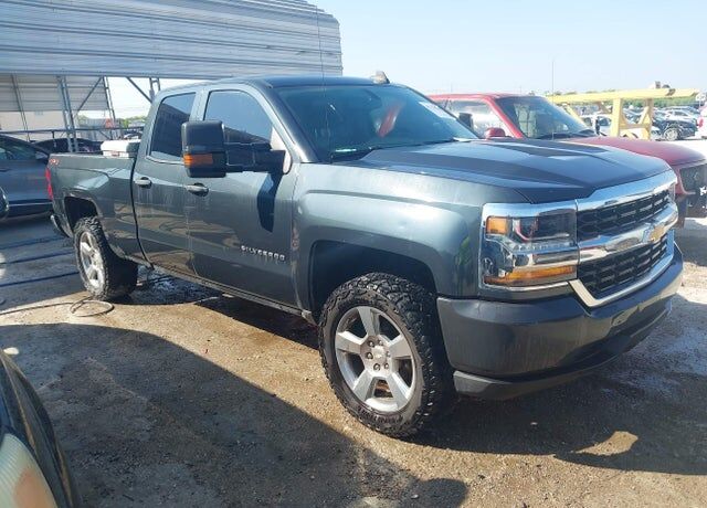 2018 CHEVROLET Silverado