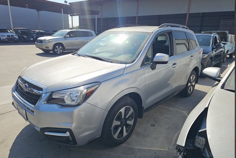 2018 SUBARU Forester
