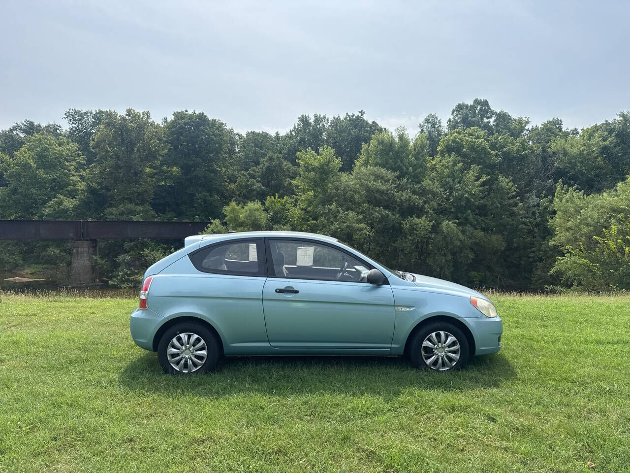 2009 HYUNDAI Accent