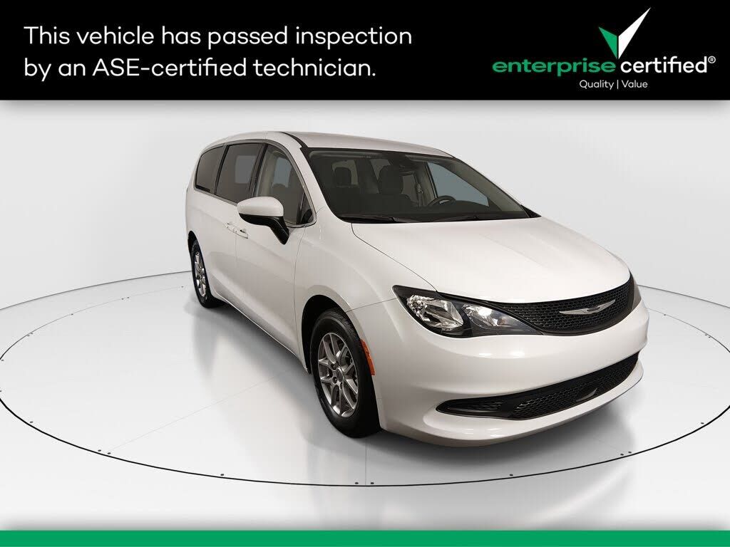 2023 CHRYSLER Voyager