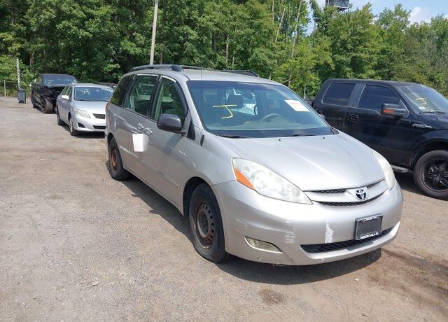 2008 TOYOTA Sienna