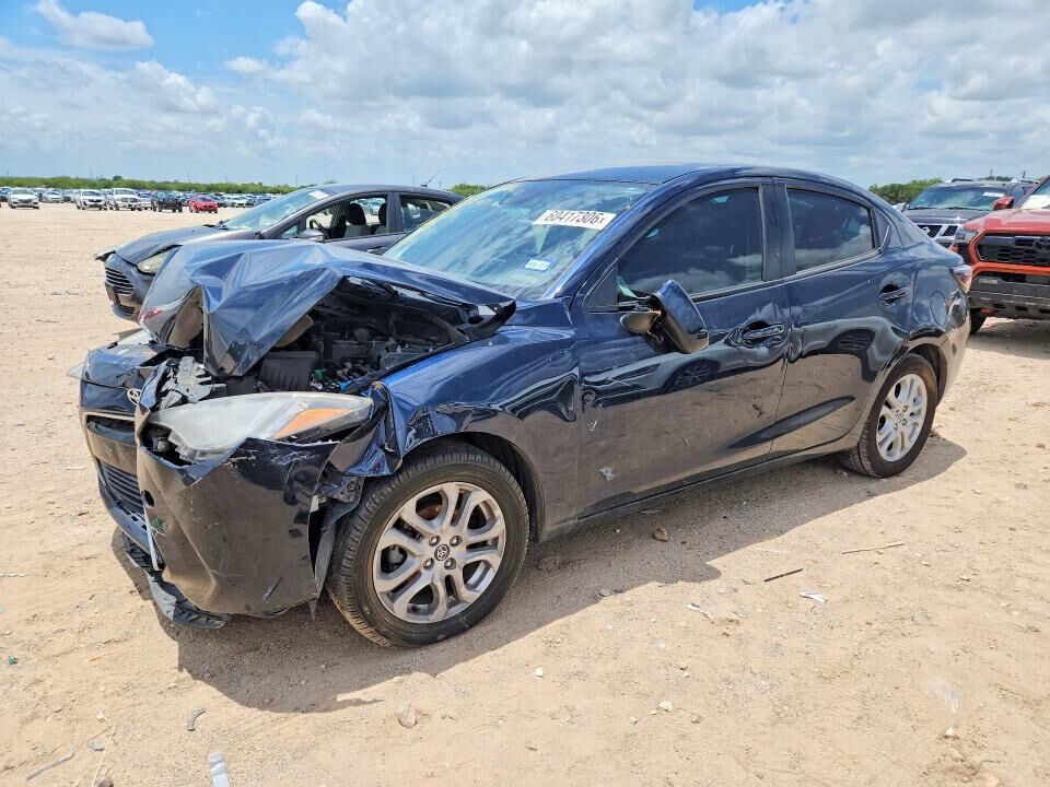 2018 TOYOTA Yaris