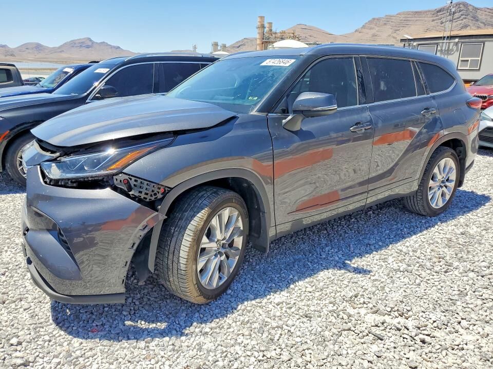 2022 TOYOTA Highlander