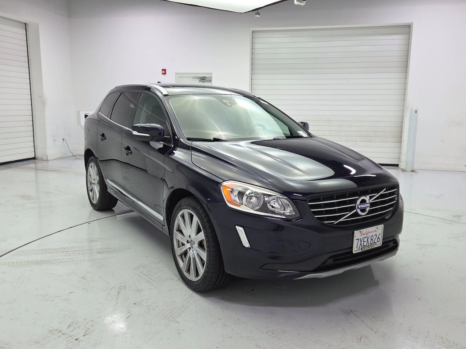 2017 VOLVO XC60