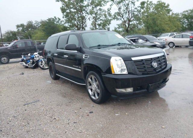 2011 CADILLAC Escalade