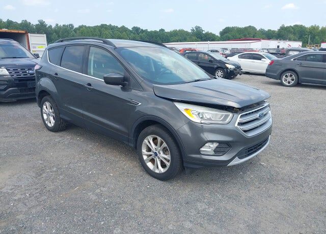 2017 FORD Escape