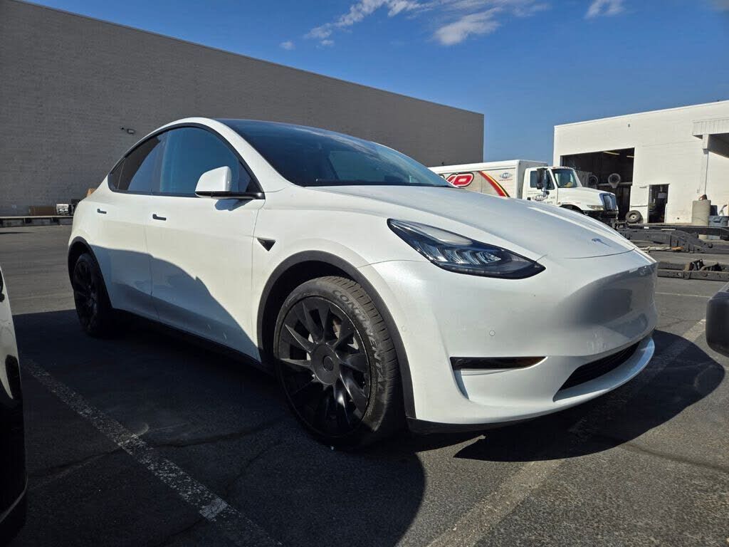 2021 TESLA Model Y