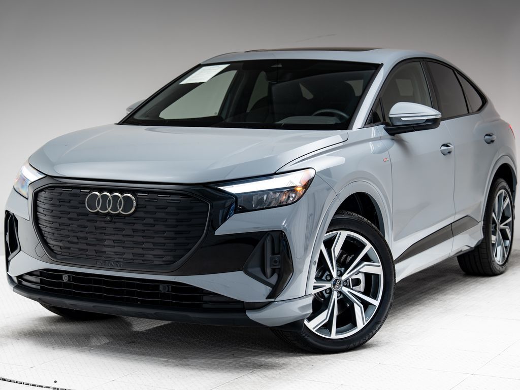 2023 AUDI Q4
