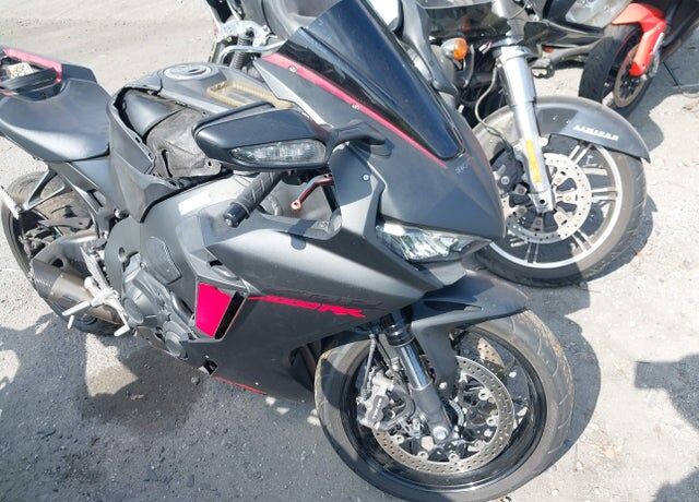 2017 HONDA CB