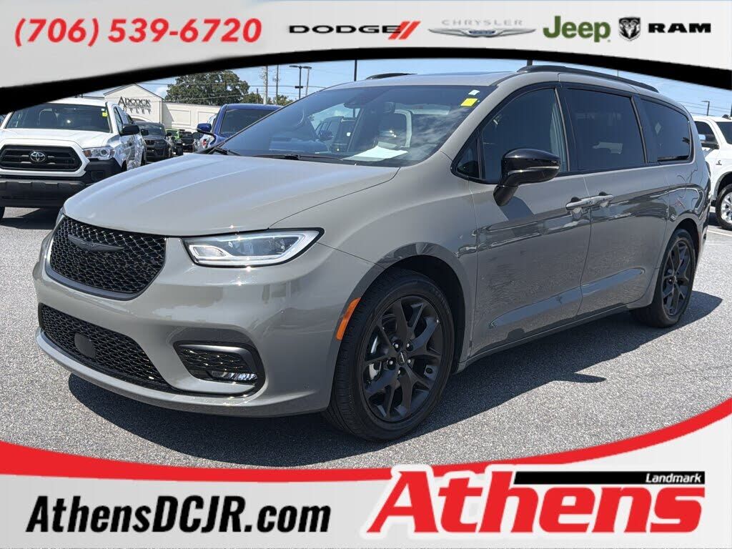 2025 CHRYSLER Pacifica