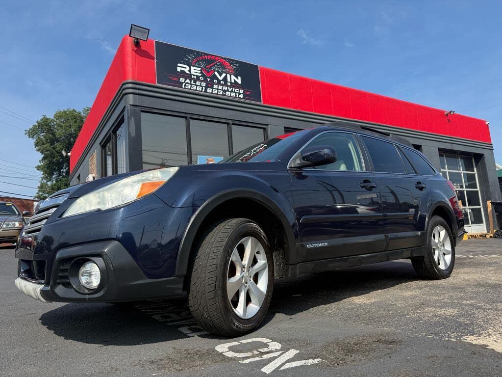 2014 SUBARU Outback