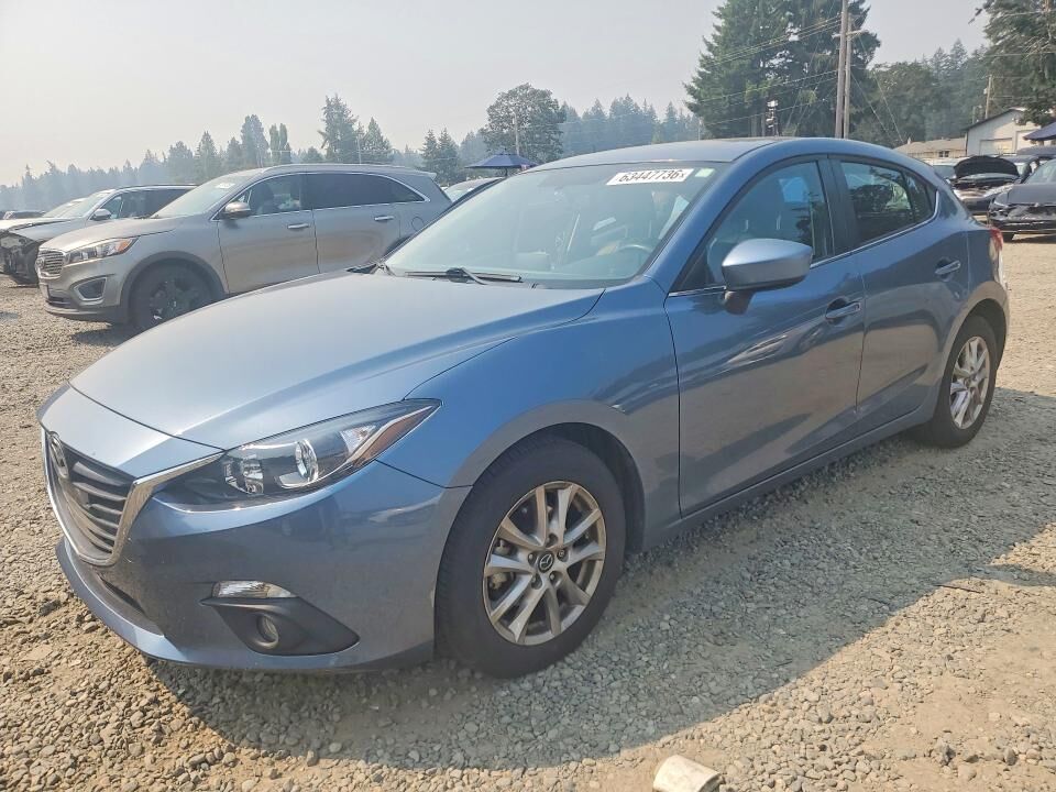 2015 MAZDA Mazda3