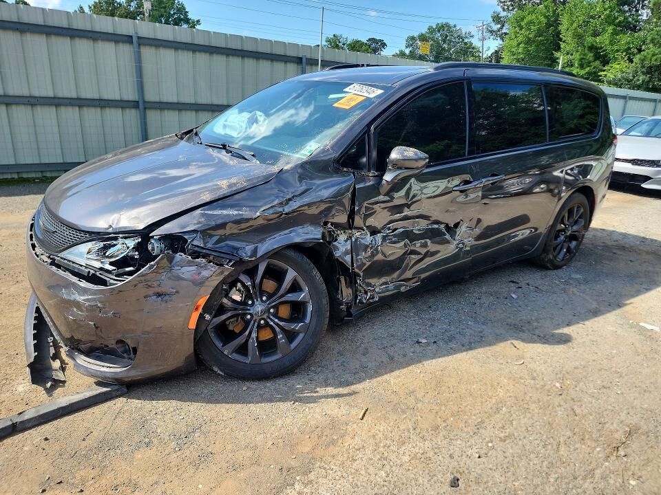 2020 CHRYSLER Pacifica