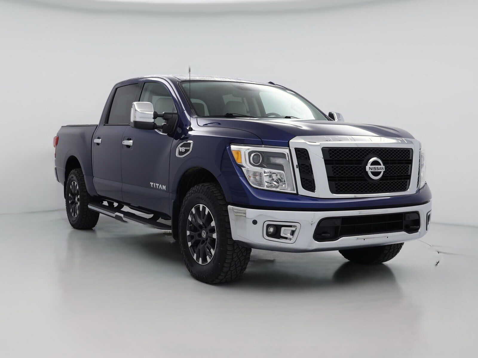 2017 NISSAN Titan