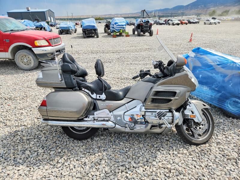 2006 HONDA GL1800