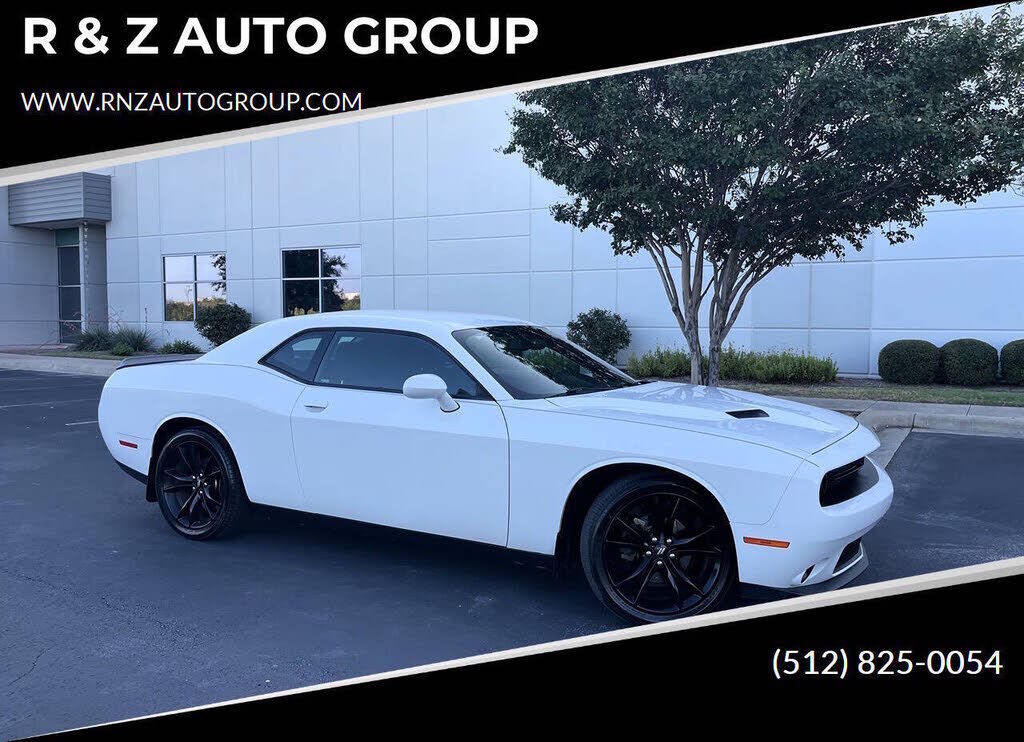 2017 DODGE Challenger
