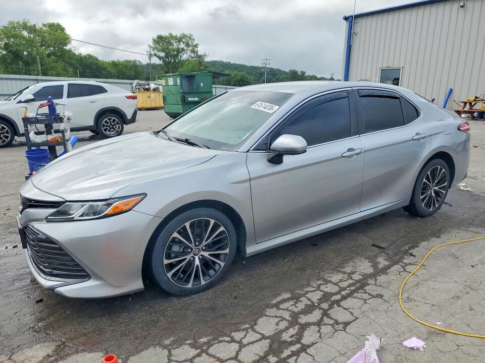 2018 TOYOTA Camry