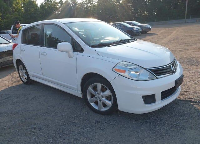 2012 NISSAN Versa