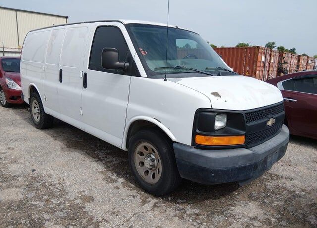 2010 CHEVROLET Express