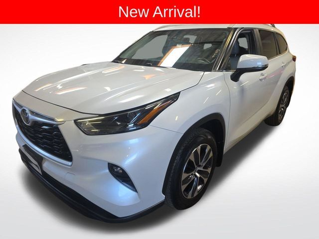 2023 TOYOTA Highlander