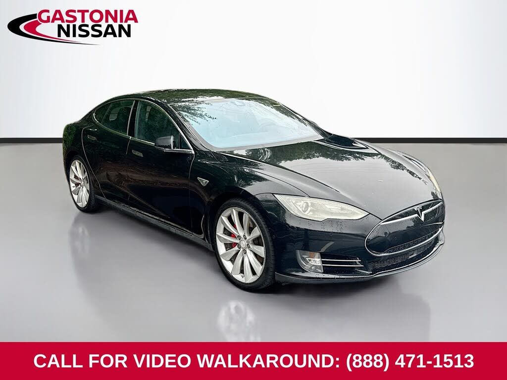 2015 TESLA Model S