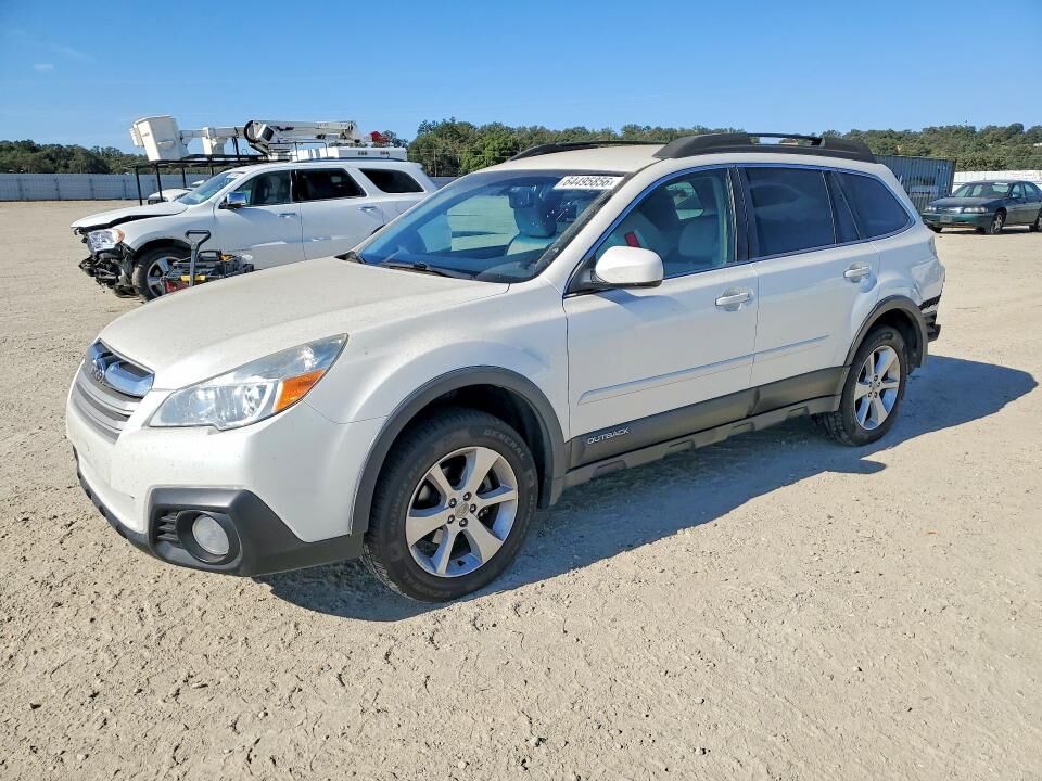 2014 SUBARU Outback