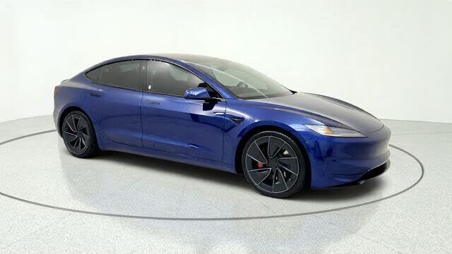 2025 TESLA Model 3