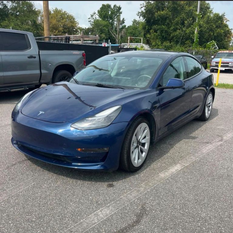 2022 TESLA Model 3