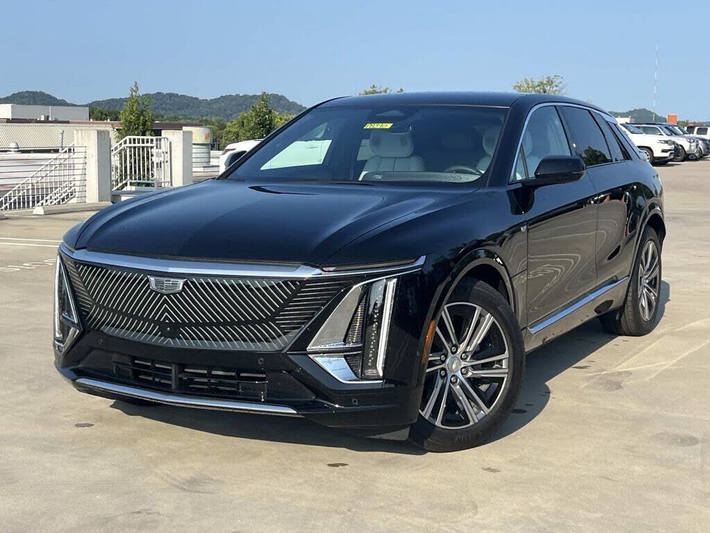 2024 CADILLAC Lyriq