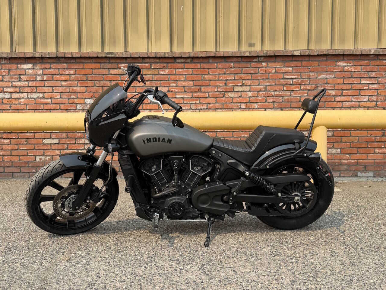 2023 INDIAN MOTORCYCLE Scout Rogue Sixty