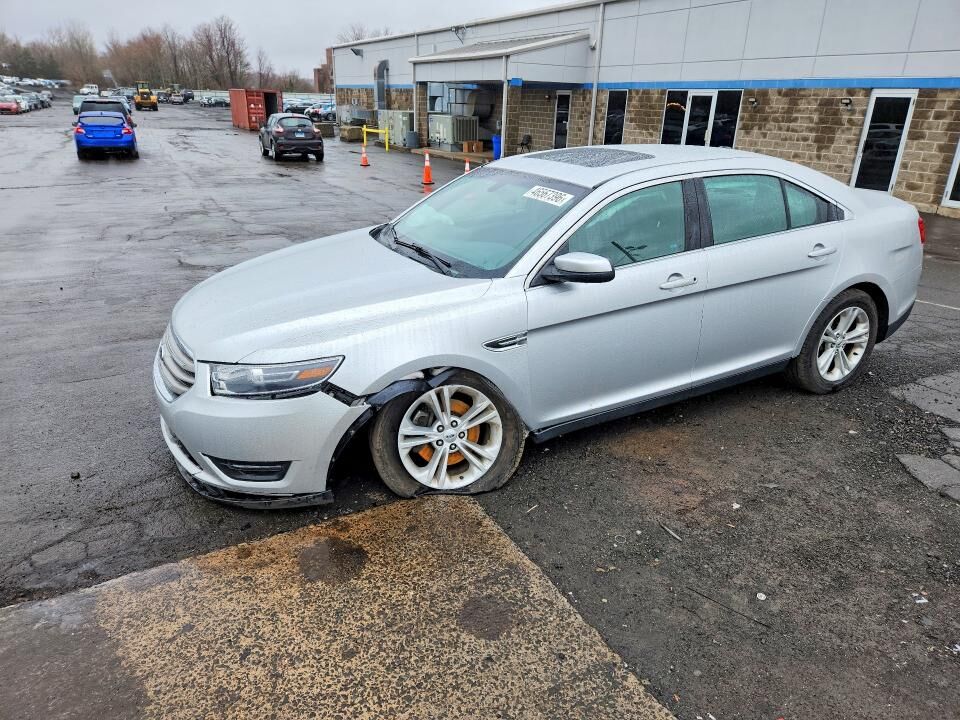 2015 FORD Taurus
