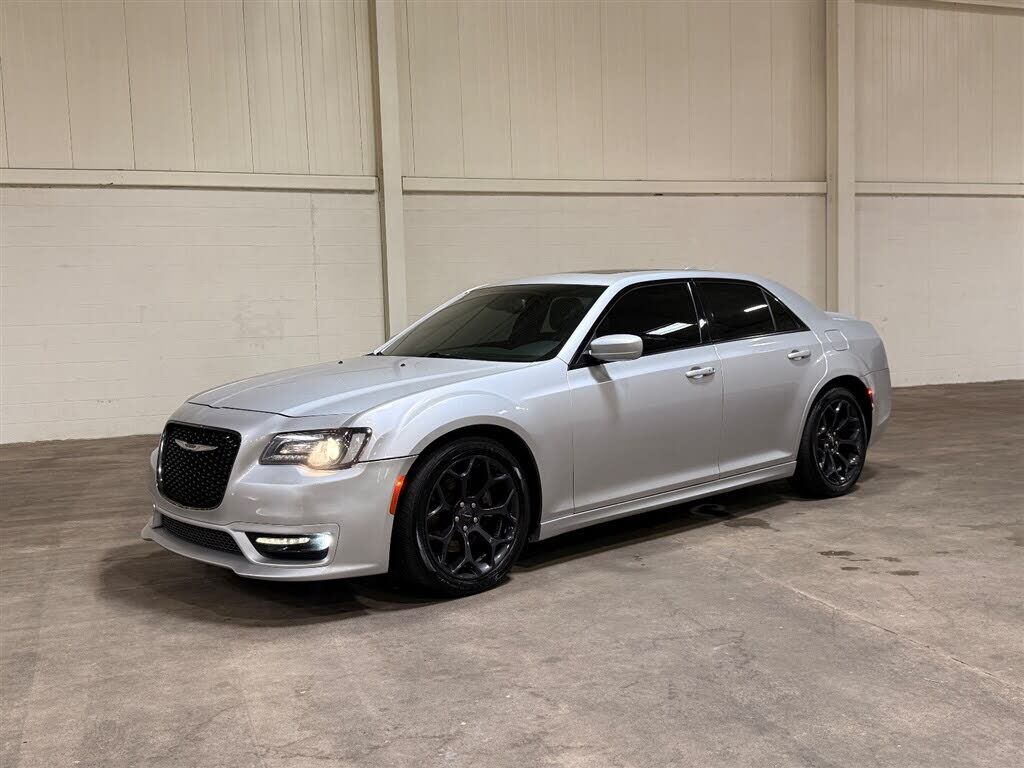 2020 CHRYSLER 300