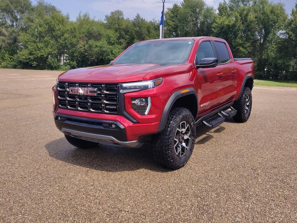 2024 GMC Canyon