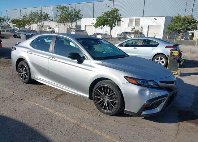 2024 TOYOTA Camry