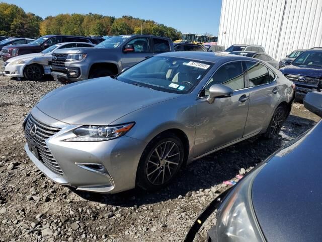 2016 LEXUS ES