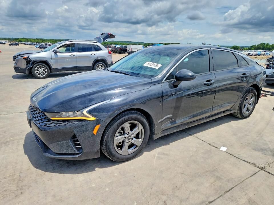 2022 KIA K5