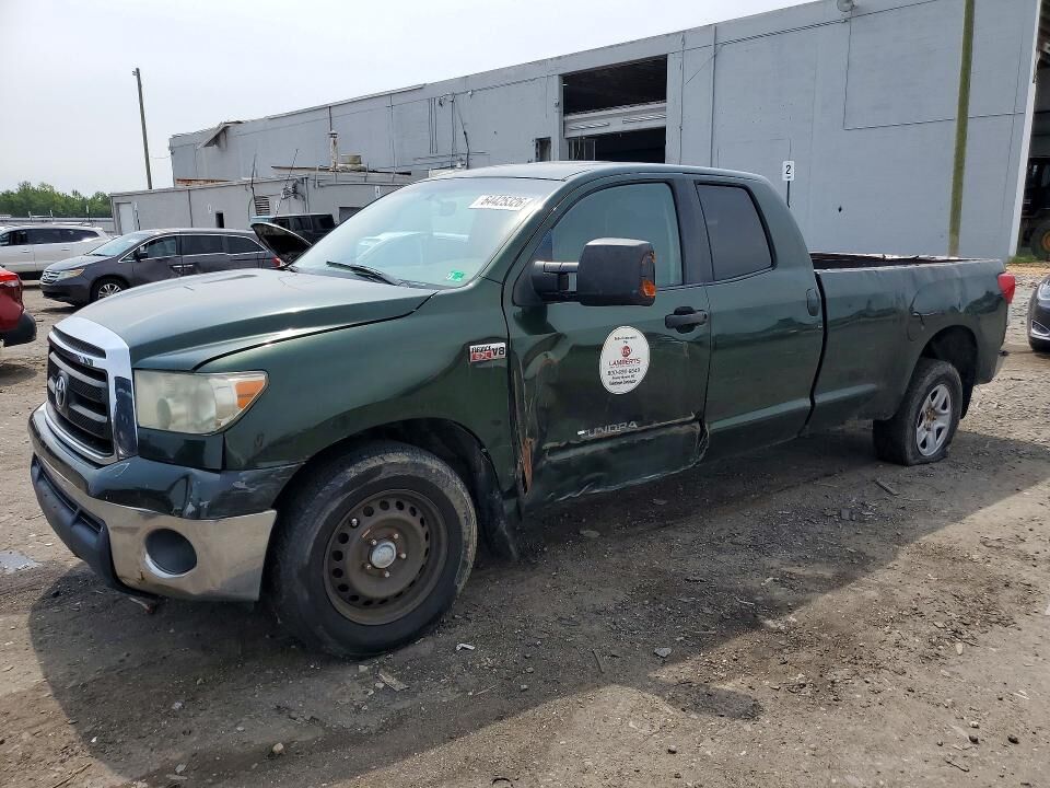 2011 TOYOTA Tundra