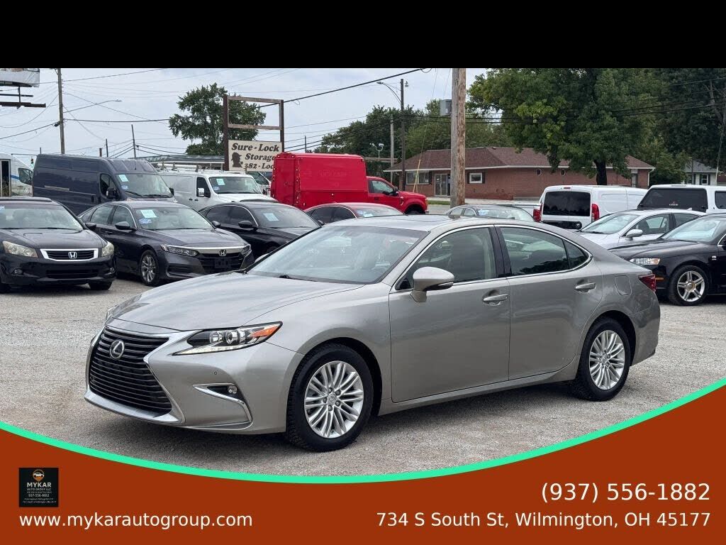 2016 LEXUS ES