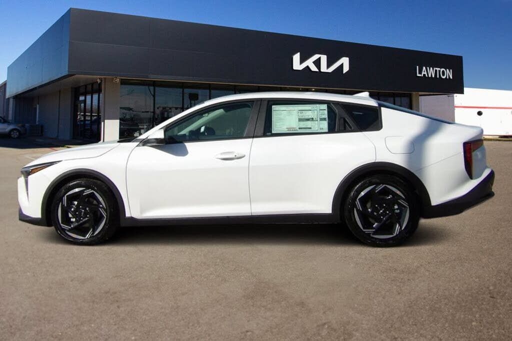 2025 KIA K4