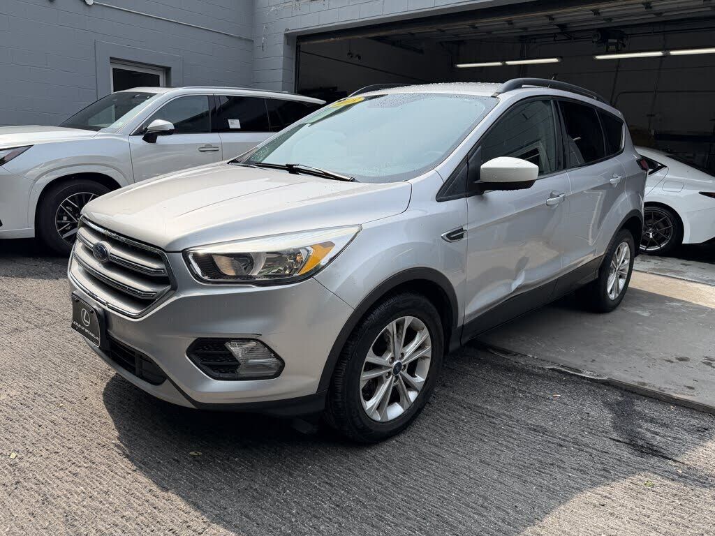2018 FORD Escape