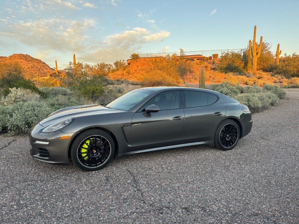 2014 PORSCHE Panamera