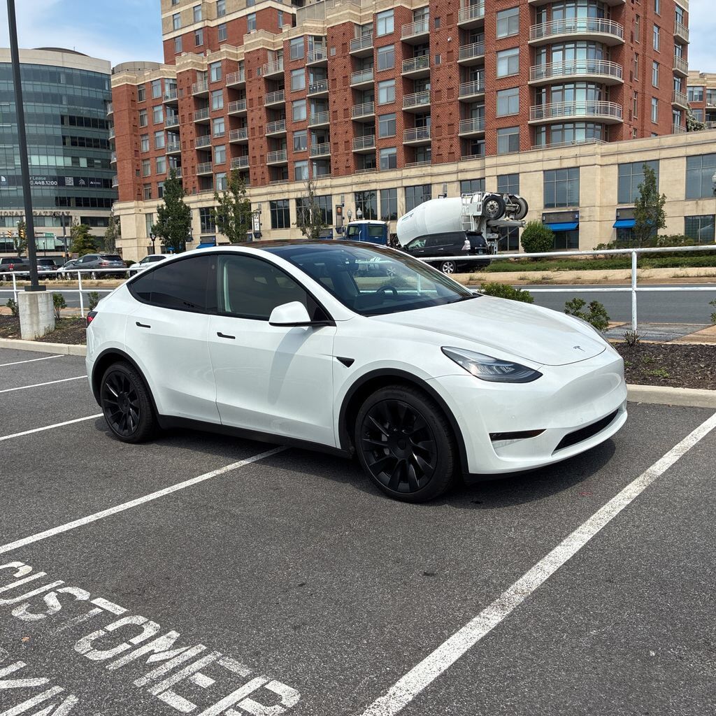 2021 TESLA Model Y