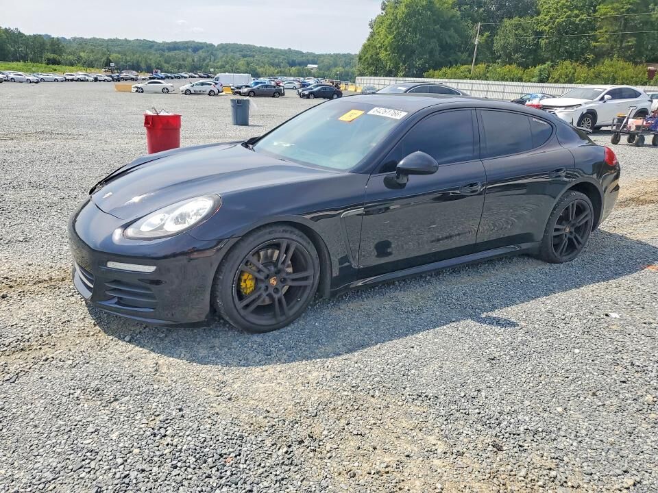 2014 PORSCHE Panamera