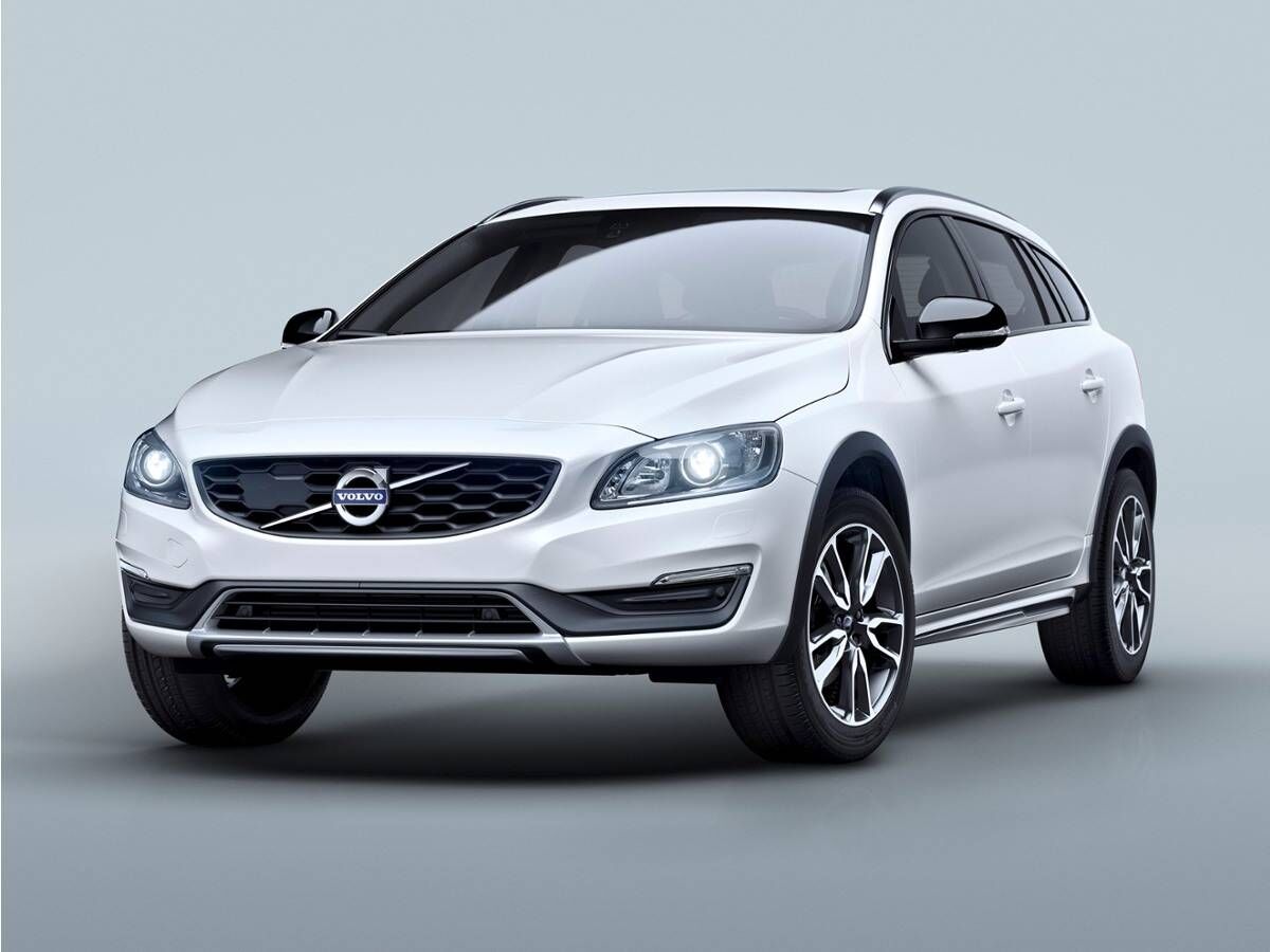 2018 VOLVO V60