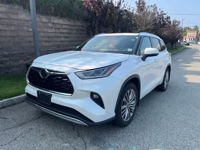 2021 TOYOTA Highlander