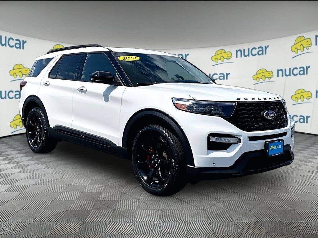 2023 FORD Explorer