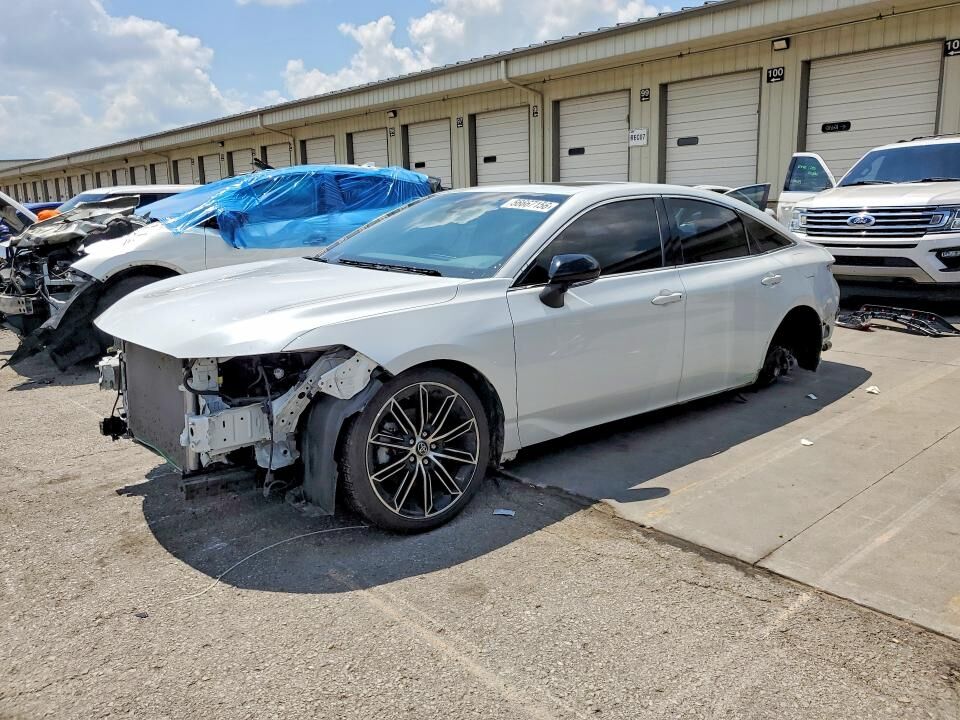 2019 TOYOTA Avalon