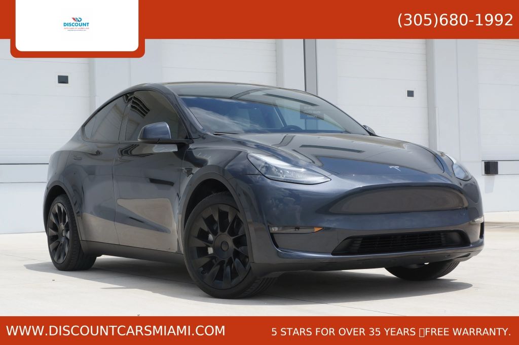 2024 TESLA Model Y