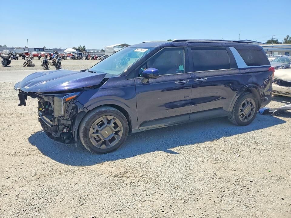 2025 KIA Carnival